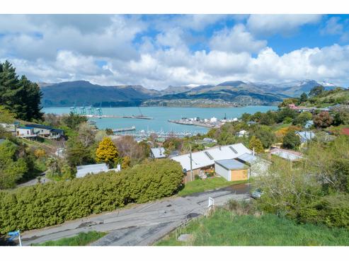 18 Harmans Road, Lyttelton