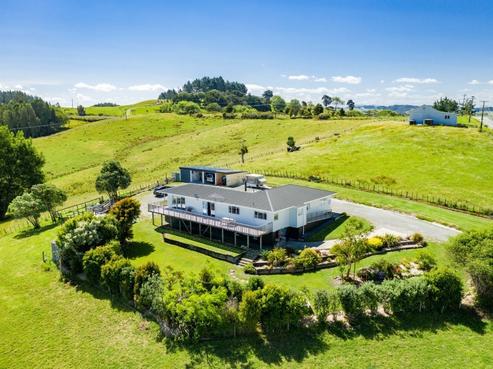 18 Marohemo Road, Maungaturoto