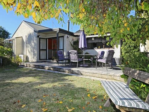 34 Cedar Road, Te Awanga