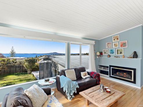 2/62 Kowhai Road, Campbells Bay