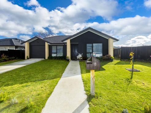 10 Passchendaele Grove, Trentham