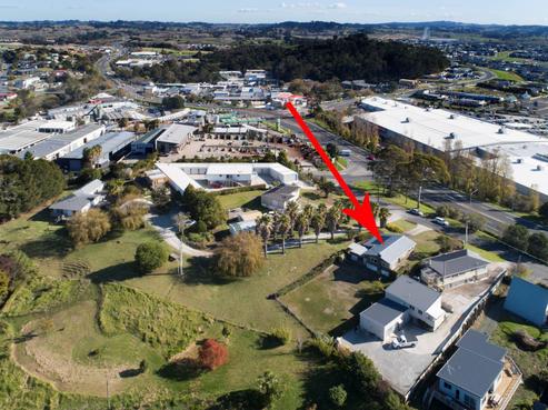 35 Hibiscus Coast Highway, Silverdale