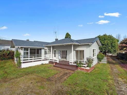 211 Galloway Street, Hamilton East