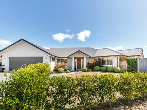 16 Nancy Avenue, Feilding