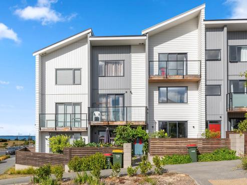 75 Te Oneroa Way, Long Bay