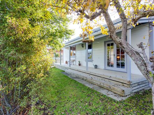 6 Cole Grove, Wallaceville