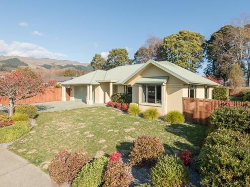 28 Heritage Crescent, Richmond