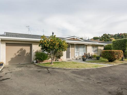 2/17 Ngarimu Crescent, Taradale
