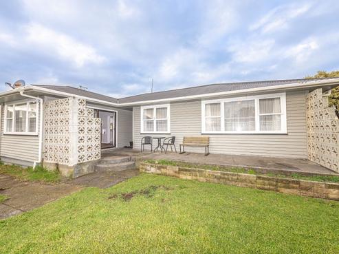 22 Ashton Terrace, Castlecliff