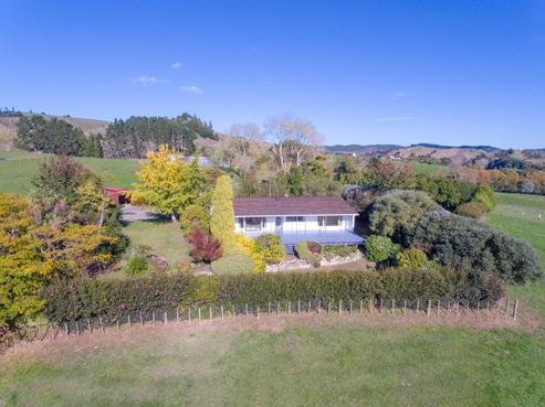 958 Limeworks Loop Road, Te Pahu