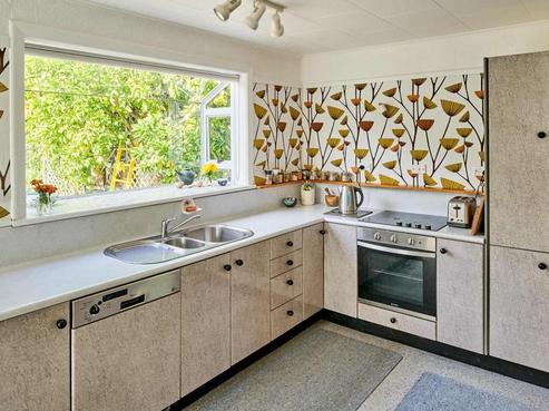2 Purdy Street, Naenae