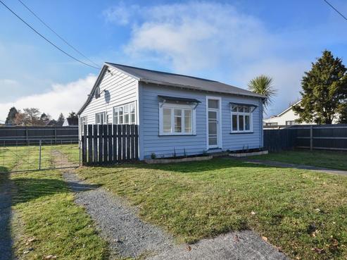 12 Springfield Road, Milton