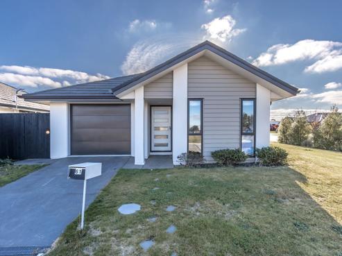 61 Farnborough Way, Rolleston