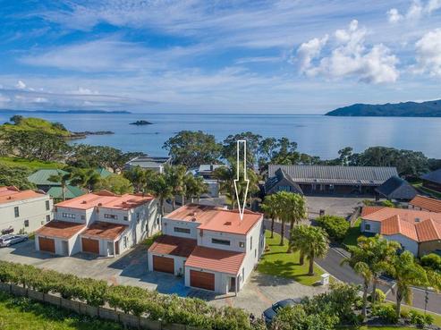6/12 Bayside Drive, Coopers Beach