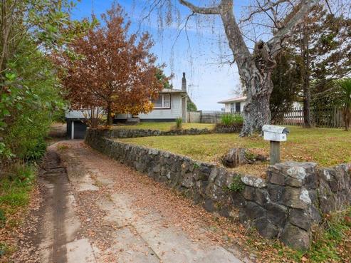 83 Sunset Road, Mangakakahi