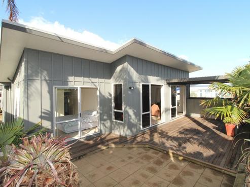 107 The Fairway, Matarangi