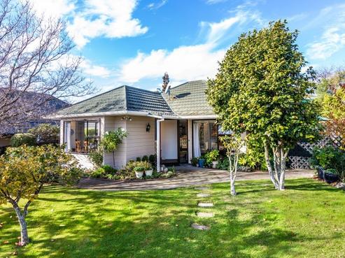 1/4 Haines Grove, Rainbow Point