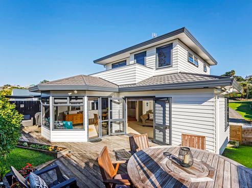 41 Swann Beach Road, Stanmore Bay