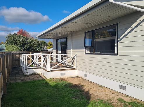 13A Dixon Street, Carterton