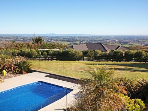 2 Cranleigh Way, Bombay
