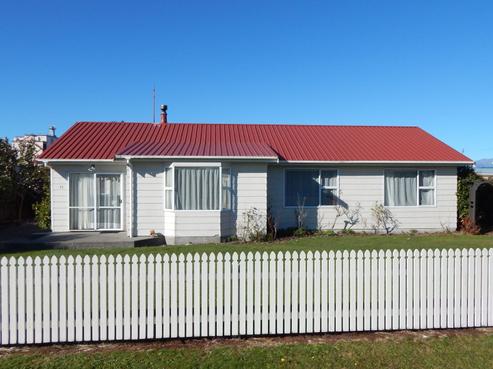 12 Jollie Street, Hokitika