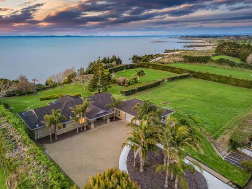 44 Farley Road, Clarks Beach