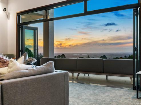 35 Matthew Whitford Drive, Bombay