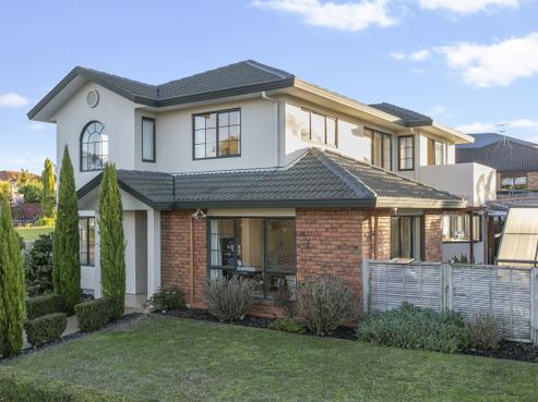 8 Waimanu Bay Drive, Te Atatu Peninsula