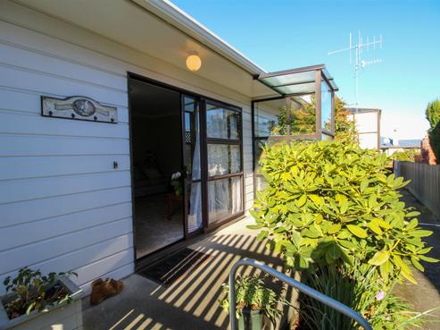 2/52 Avenue Road, West End