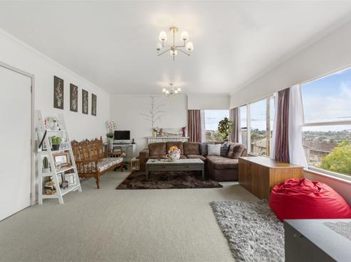 39 Target Road, Totara Vale