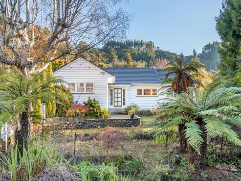 86 Pinehaven Road, Pinehaven