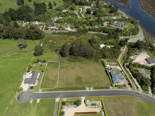 48 Ruataniwha Drive, Collingwood
