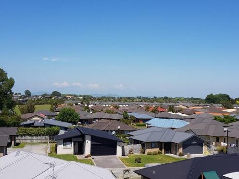 39 Shrule Place, Rototuna North