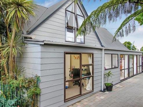 1/16 Sylvan Crescent, Te Atatu South