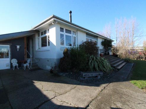 19 Farm Street, Lumsden