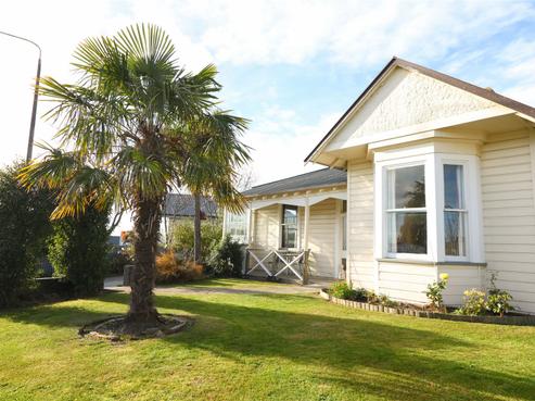 2 Memorial Avenue, Parkside