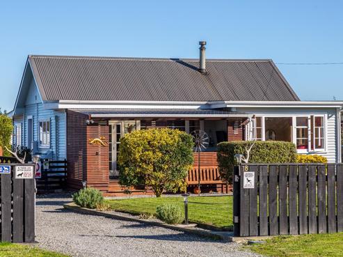 18 Esther Street, Martinborough