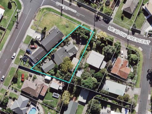 1 Meadow Crescent, Te Atatu South