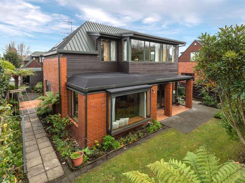 267 Memorial Avenue, Burnside