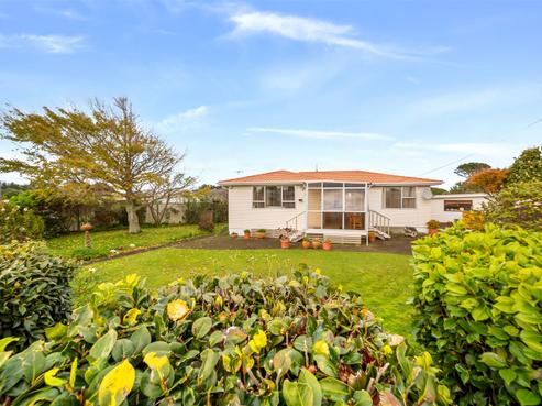 14 Iredale Road, Hawera