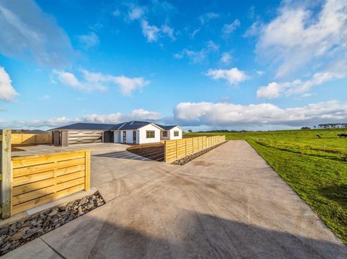 20B Larlin Drive, Hawera