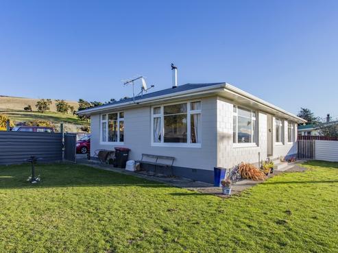 19 Denham Terrace, Waikari