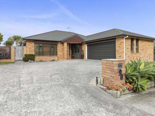 90 Redvers Drive, Belmont
