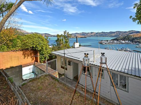 12 Gilmour Terrace, Lyttelton