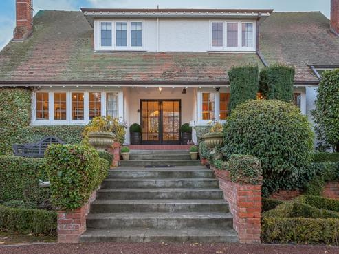 5 Brassey Road, Saint Johns Hill