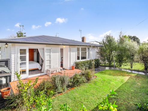 48 Titoki Street, Te Atatu Peninsula