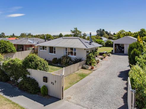 27 Holmes Street, Darfield