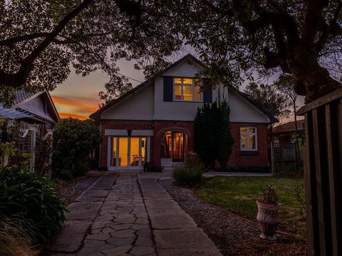 24 Bedford Street, Saint Clair