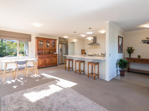 369 Princes Drive, Britannia Heights