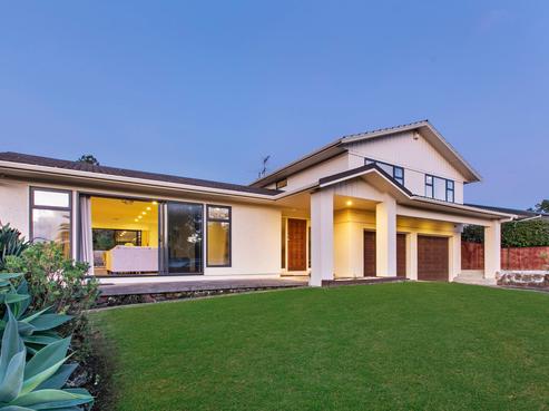 106 Lawrence Crescent, Hillpark